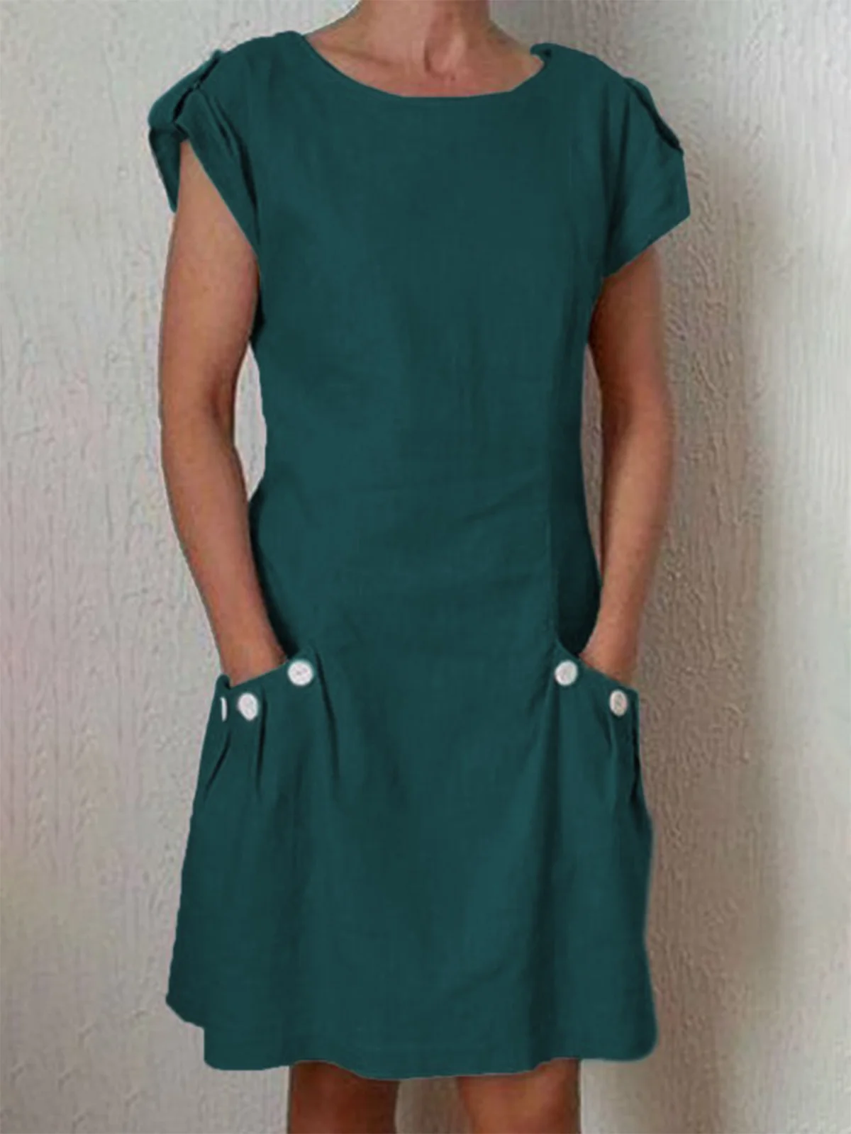 Einfarbiges Kleid mit Taschen