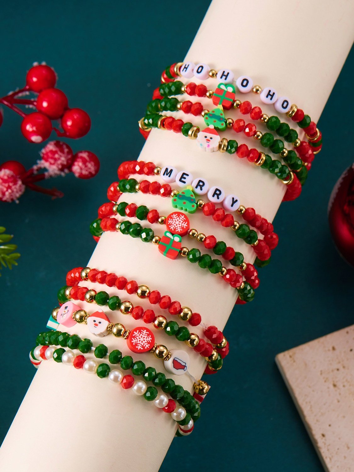 Weihnachten Galvanisieren Schneeflocke Elch Weihnachten Glocke Weihnachtsmann Armband modisch und Vielseitig Weihnachten Kristall Reis Korn Armband Kombination Set