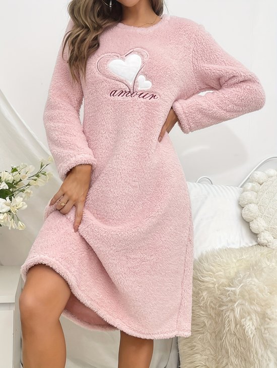 Herbst und Winter Pink Herz Flanell Langarm Verdickt Nachthemd Pullover Mittlere Länge Süß Zuhause Kleider Nachthemd