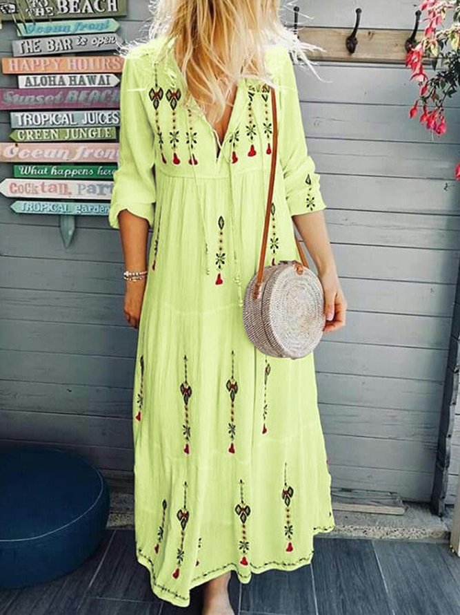 Geblümtes Maxikleid mit V-Ausschnitt