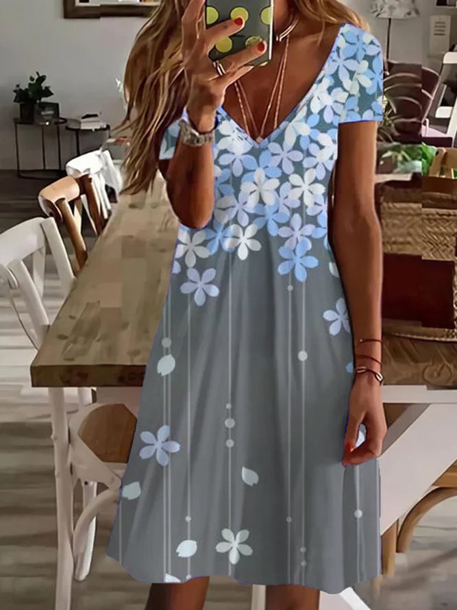 Kurzarm V-Ausschnitt Kleid mit Print